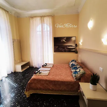 Гостевой дом Vivi 5 Terre 4*